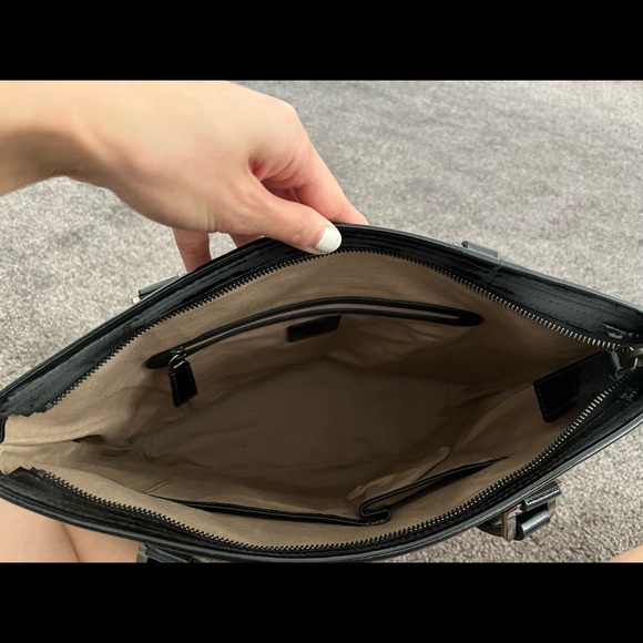 Burberry Tote - Picture 3 of 3